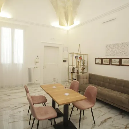 Couette-café La Dimora Di Re Idomeneo Lecce