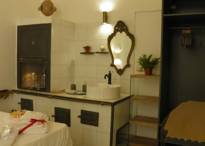 La Dimora Di Re Idomeneo Bed & Breakfast 4*