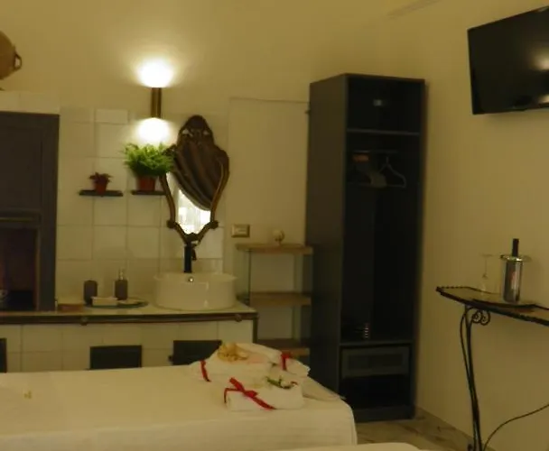 Bed & Breakfast La Dimora Di Re Idomeneo 4*