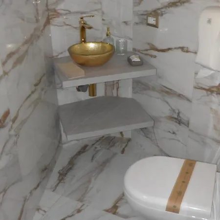 La Dimora Di Re Idomeneo فندق مبيت وإفطار 4*